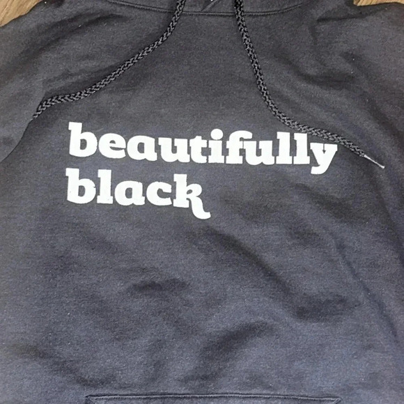 💥Beautifully Black Black in color Hoodie sweatshirt pullover medium kangaroo - Picture 3 of 4